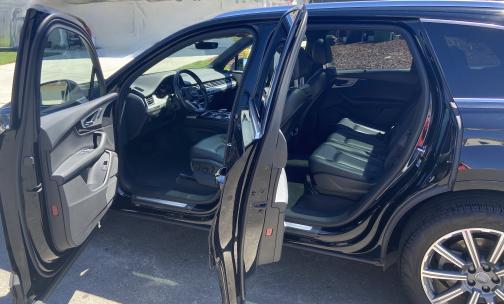 Photo 2 of 8 of 2018 Audi Q7 2.0T Premium