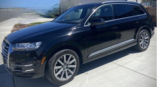 Photo 1 of 8 of 2018 Audi Q7 2.0T Premium