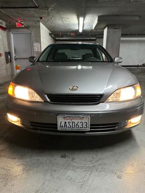 1998 Lexus ES 300 Base