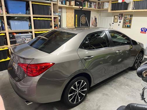 Gray 2018 Toyota Corolla SE