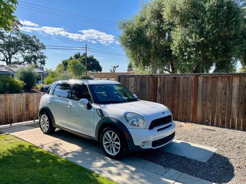 White 2011 MINI Cooper S Countryman Base