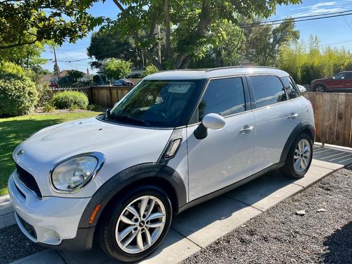 White 2011 MINI Cooper S Countryman Base