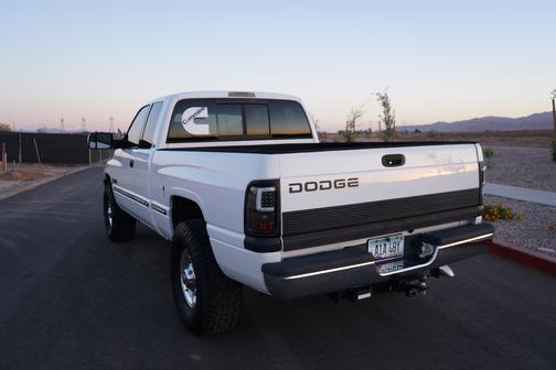 White 2001 Dodge Ram 2500 Quad Cab