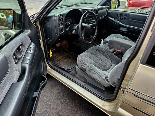 2001 GMC Sonoma SLS 4WD