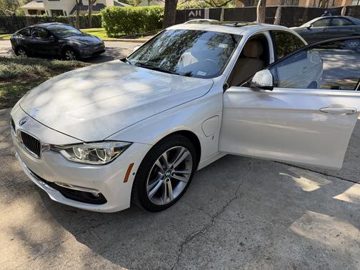 White 2017 BMW 330e iPerformance