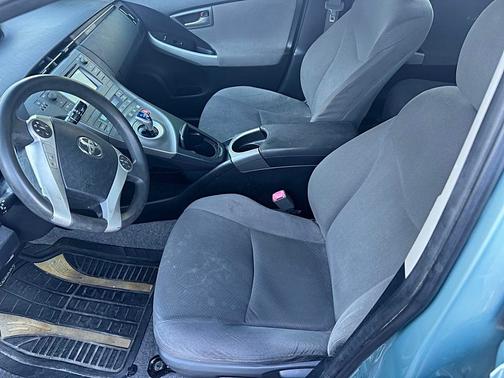 2013 Toyota Prius Two