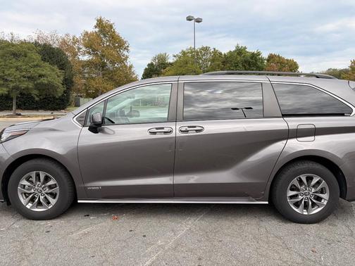 Gray 2021 Toyota Sienna LE 8 Passenger