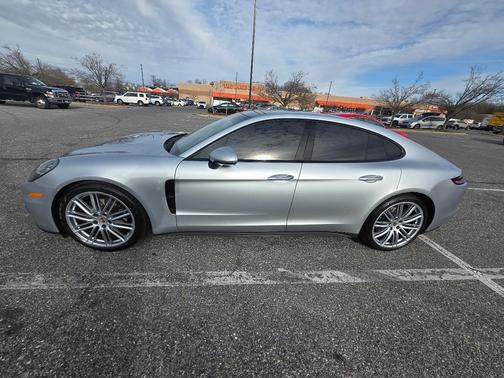 Silver 2018 Porsche Panamera Panamera