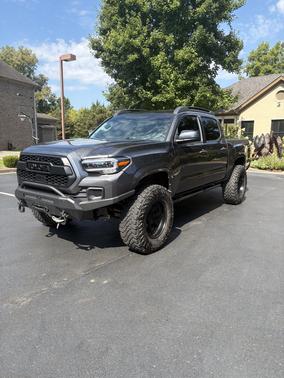 2022 Toyota Tacoma SR5