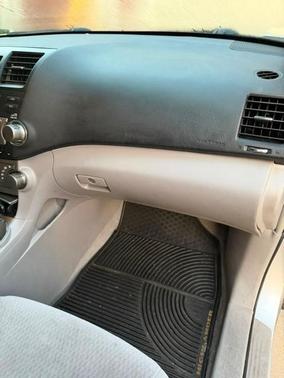 Silver 2008 Toyota Highlander Base