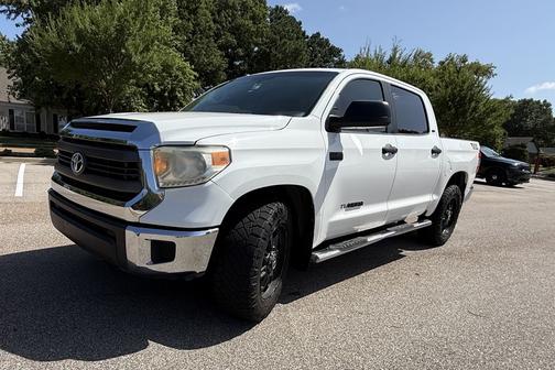 2014 Toyota Tundra SR5