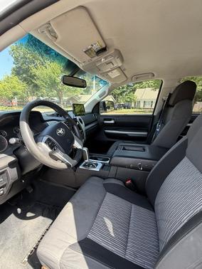 2014 Toyota Tundra SR5