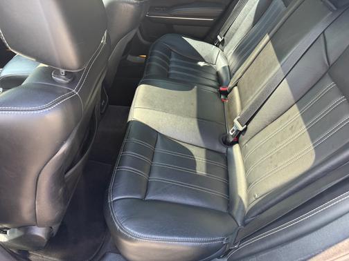 Gray 2018 Chrysler 300 S