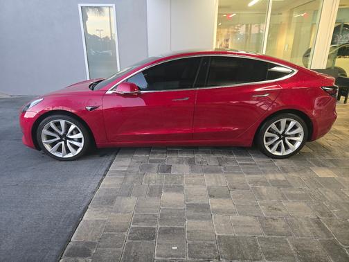2018 Tesla Model 3 Long Range