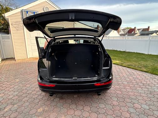 Black 2012 Audi Q5 2.0T Premium Plus