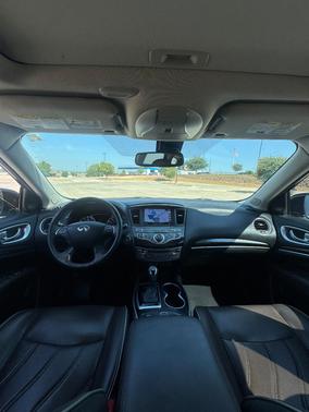 White 2017 INFINITI QX60 Base