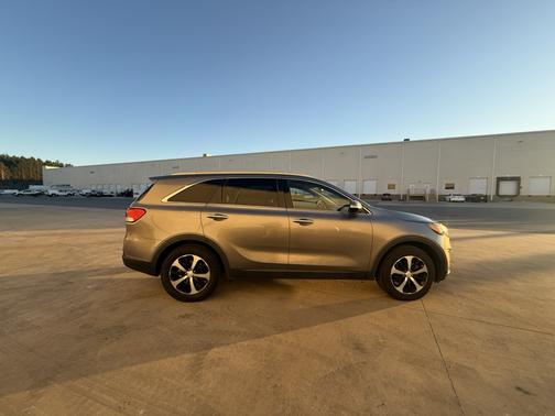 2016 Kia Sorento EX