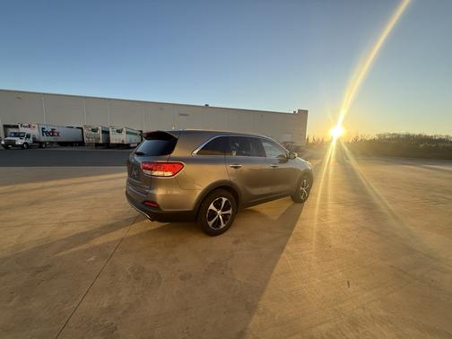 2016 Kia Sorento EX