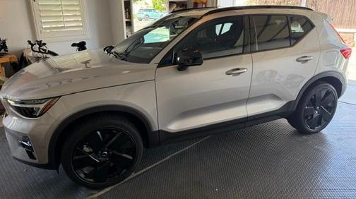 Silver 2023 Volvo XC40 Recharge Pure Electric Ultimate