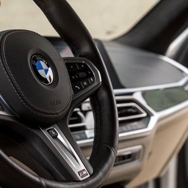 White 2021 BMW X7 xDrive40i