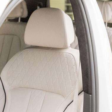 White 2021 BMW X7 xDrive40i