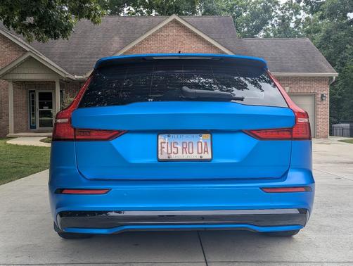 Black 2024 Volvo V60 Recharge Plug-In Hybrid T8 Polestar Engineered
