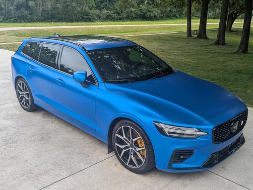 Black 2024 Volvo V60 Recharge Plug-In Hybrid T8 Polestar Engineered