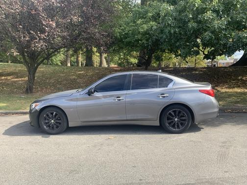 2014 INFINITI Q50 Premium