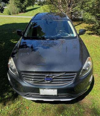 Gray 2015 Volvo XC60 T6