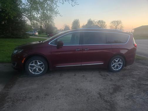 Red 2018 Chrysler Pacifica Touring-L Plus
