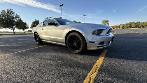 2014 Ford Mustang V6