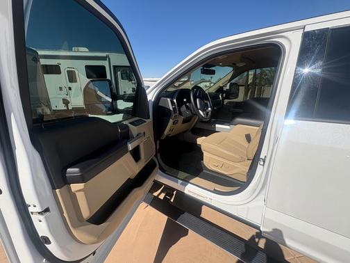 White 2020 Ford F-450 Lariat