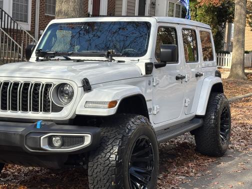 2024 Jeep Wrangler 4xe Sahara