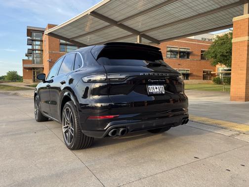 2020 Porsche Cayenne Turbo