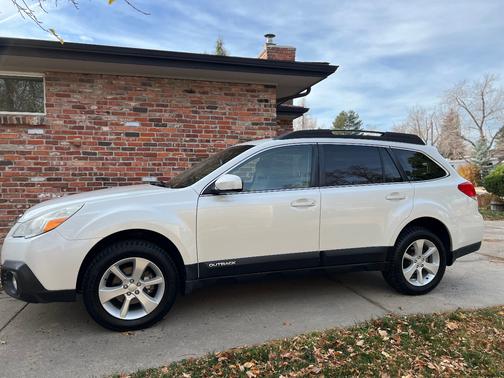 2013 Subaru Outback 2.5i Premium