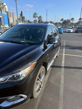 Black 2017 INFINITI QX60 Base
