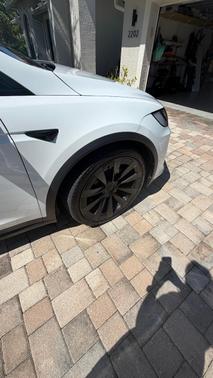 White 2024 Tesla Model X Long Range