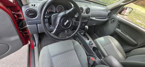 Red 2007 Jeep Liberty Sport