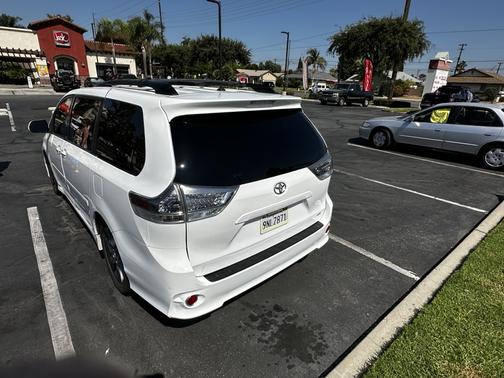 2015 Toyota Sienna SE Premium