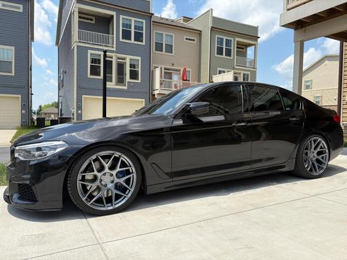 Black 2018 BMW M550 i xDrive