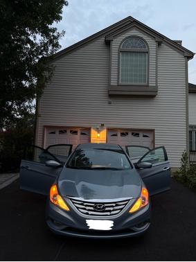 2011 Hyundai SONATA SE