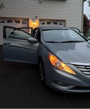 2011 Hyundai SONATA SE