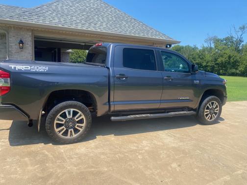 2019 Toyota Tundra SR5