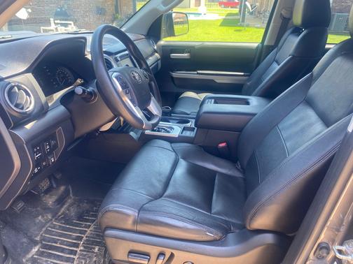 2019 Toyota Tundra SR5