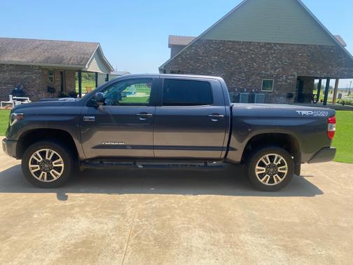 2019 Toyota Tundra SR5