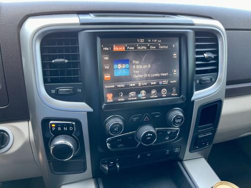 Photo 5 of 7 of 2014 RAM 1500 Big Horn