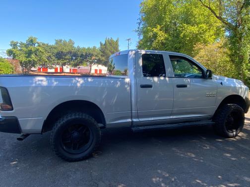2018 RAM 1500 ST