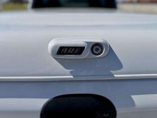 White 2002 Ford F-150 Lariat SuperCab