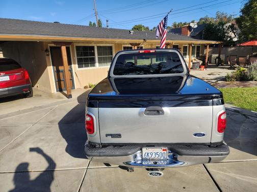 2001 Ford F-150 Lariat SuperCrew