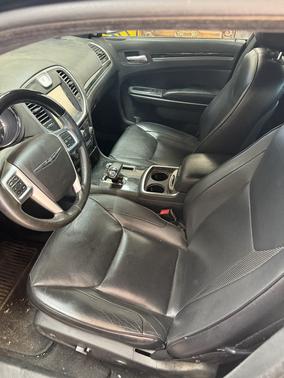 2013 Chrysler 300C Base